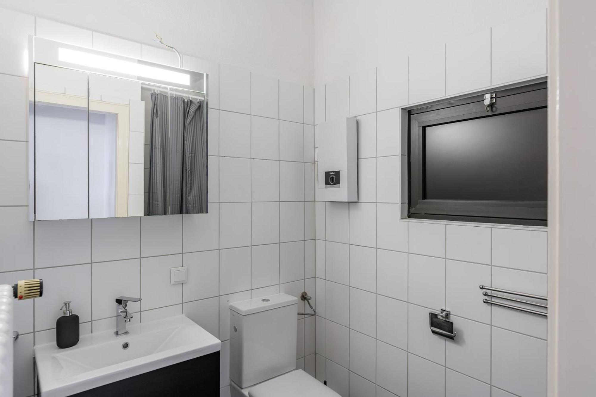 Flats 4 You, Moderne City Wohnung Naehe Hbf, Due-Messe 20 Min, Netflix, Kueche Duisburg Exterior photo
